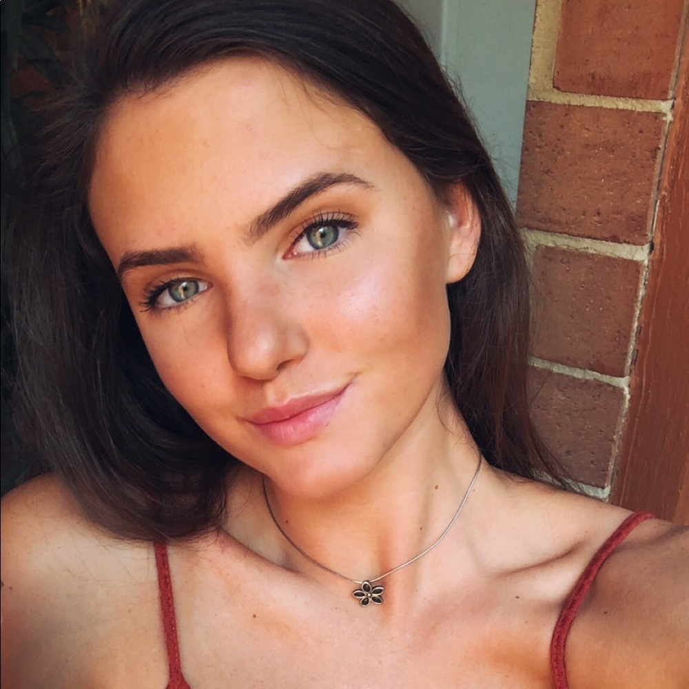 Meet your Posher, Heidi